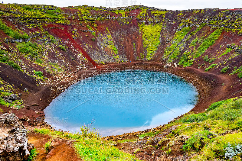 冰岛克里奥火山火山口湖