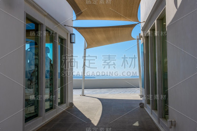 希腊圣托里尼岛的时尚精品店