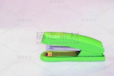 订书机