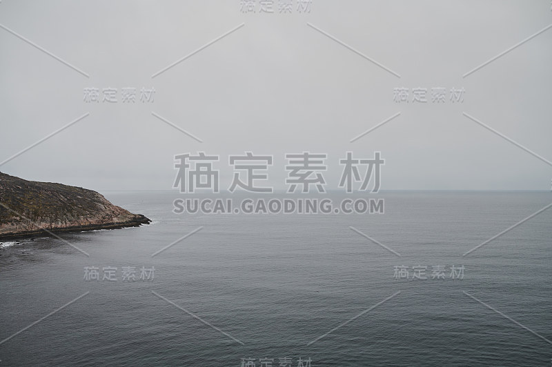 美丽的夏日景观抛弃艺术自然海防北捷里别尔卡，巴伦支海景。