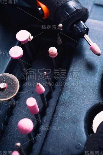 关于钻孔的特写有很多提示