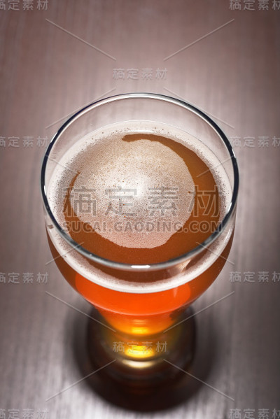 啤酒杯