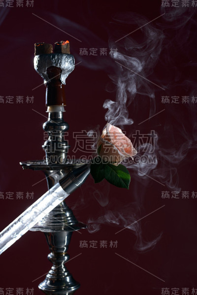 水烟和玫瑰