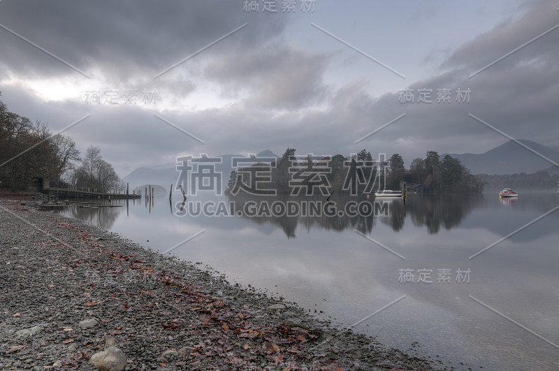 黑暗的全景Derwentwater