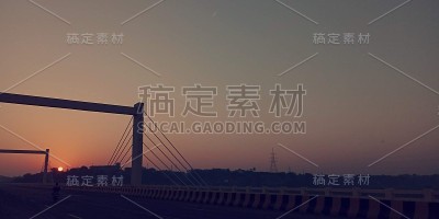 公路日出景观