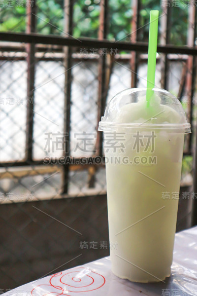 混合果汁或柠檬汁