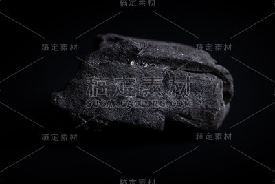 黑色的木炭
