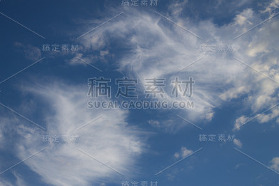 白色的云