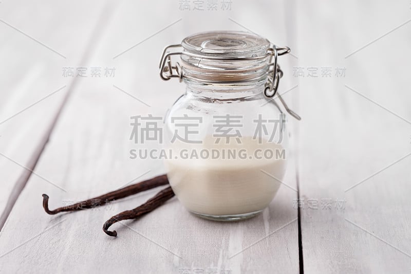 天然椰子，可可和乳木果防晒霜DIY