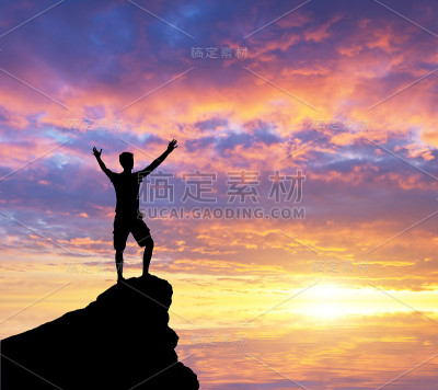人在山顶。