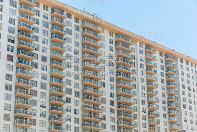 阳光群岛海滩公寓公寓复杂阳台在社区城市在北迈阿密，佛罗里达建筑外立面