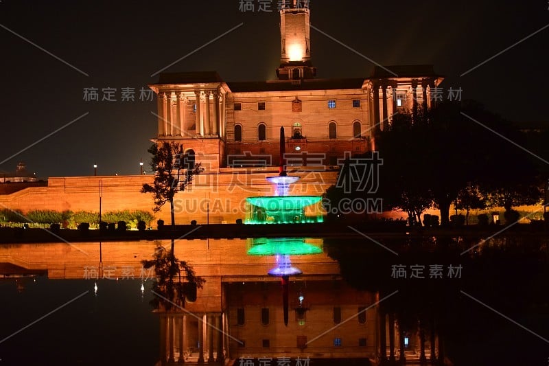 印度德里的Rashtrapati Bhawan五颜六色的夜景，著名的Rashtrapati Bhaw