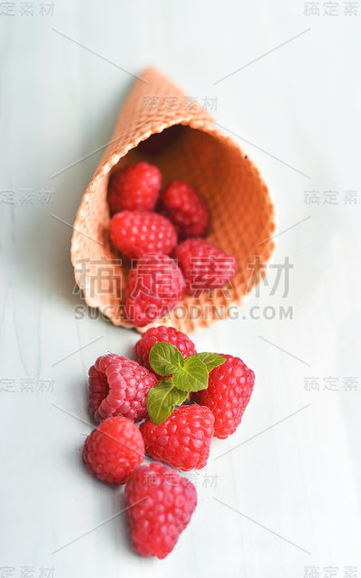 甜筒鲜果
