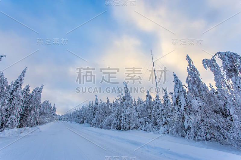 来自芬兰索特卡莫的大雪景观。