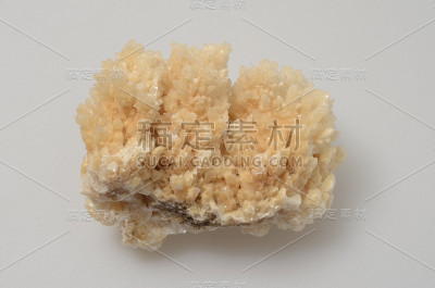 白石水晶石