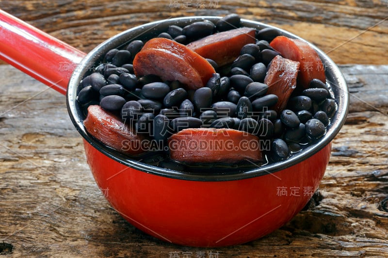 巴西传统美食Feijoada