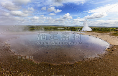 冰岛大型喷发的间歇泉和温泉