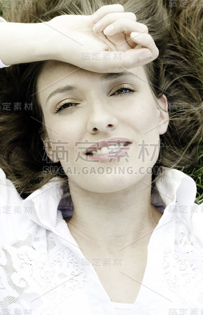 漂亮的