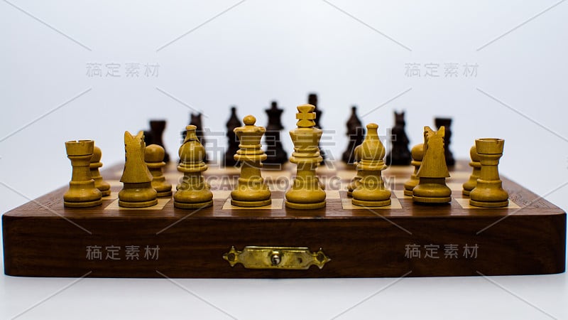 象棋硬币相对站立