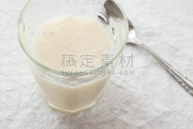 冷甜的缘故