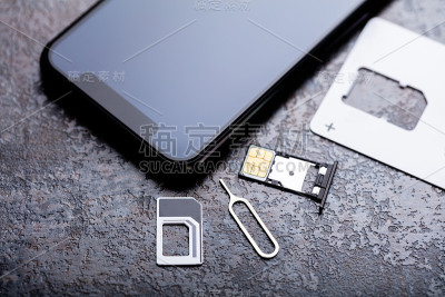 Nano Sim卡在卡适配器与弹出针