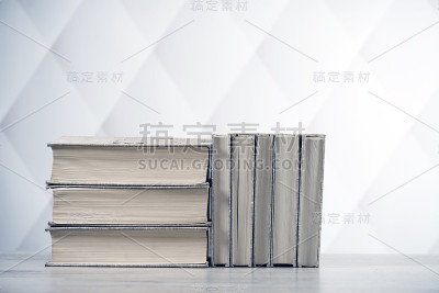 法律与正义的概念。