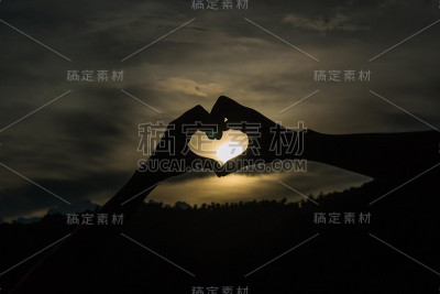 轮廓的心