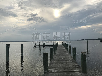 年底码头