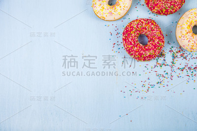 五彩缤纷的甜甜圈特写