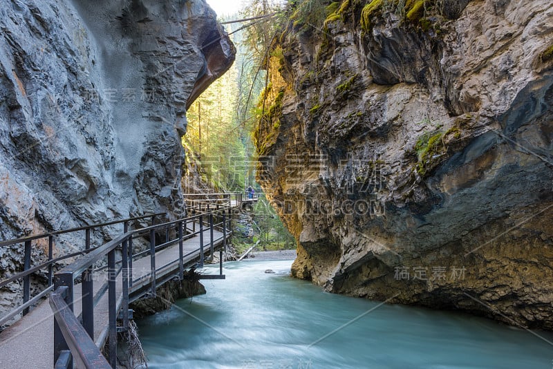 美丽的约翰斯顿峡谷栈道