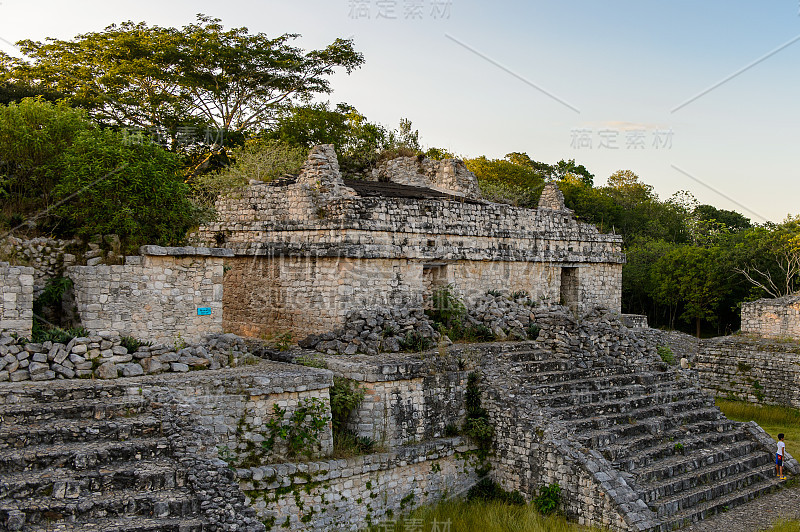 墨西哥尤卡坦半岛的提莫松，尤卡坦半岛玛雅考古遗址Ek' Balam建筑群的一部分。从前古典时期到后古