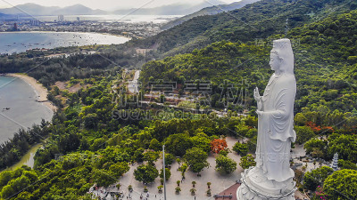 鸟瞰图林翁塔，松特半岛在岘港市