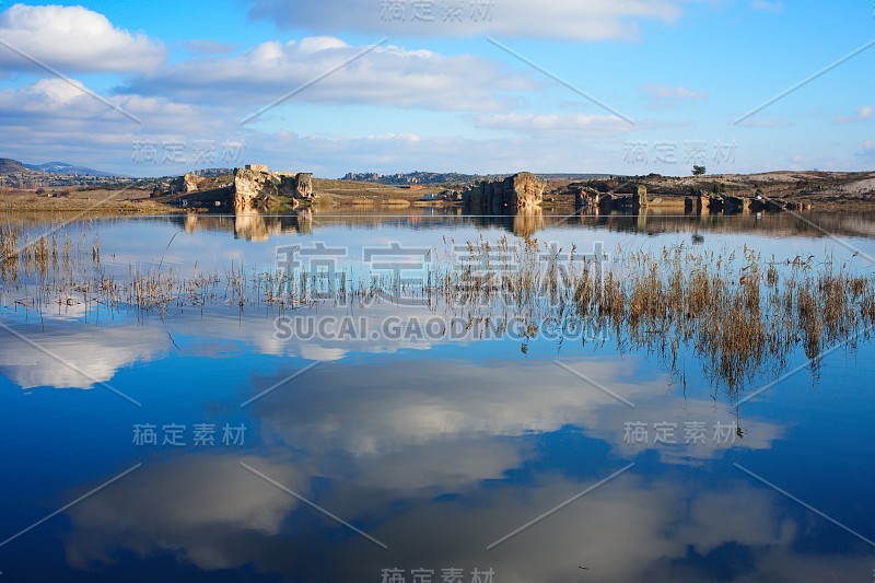 埃姆雷湖