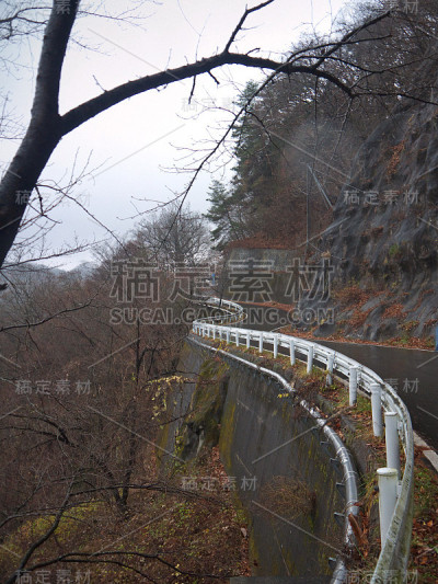 山路