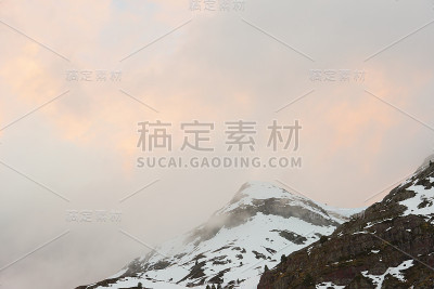 庇里牛斯山