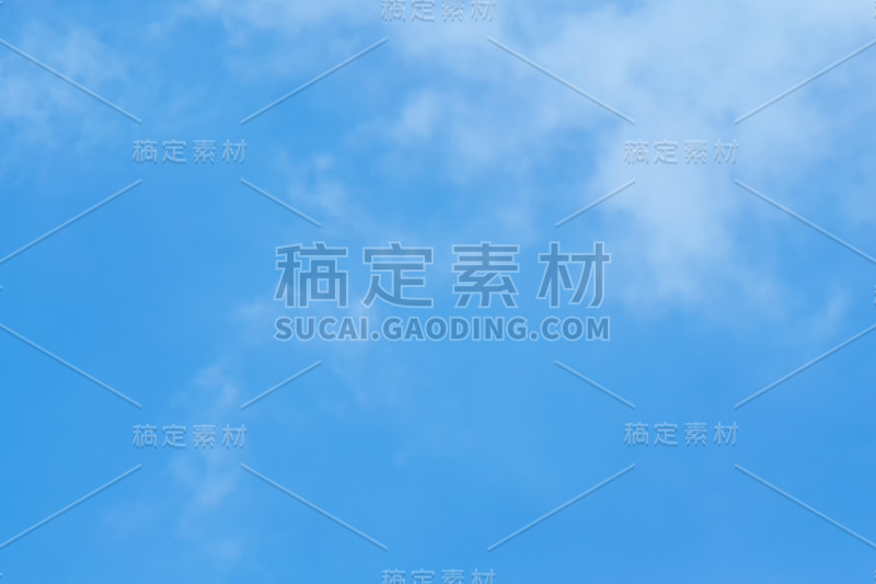 多云的天空;没有空气;没有气氛;良好的氛围