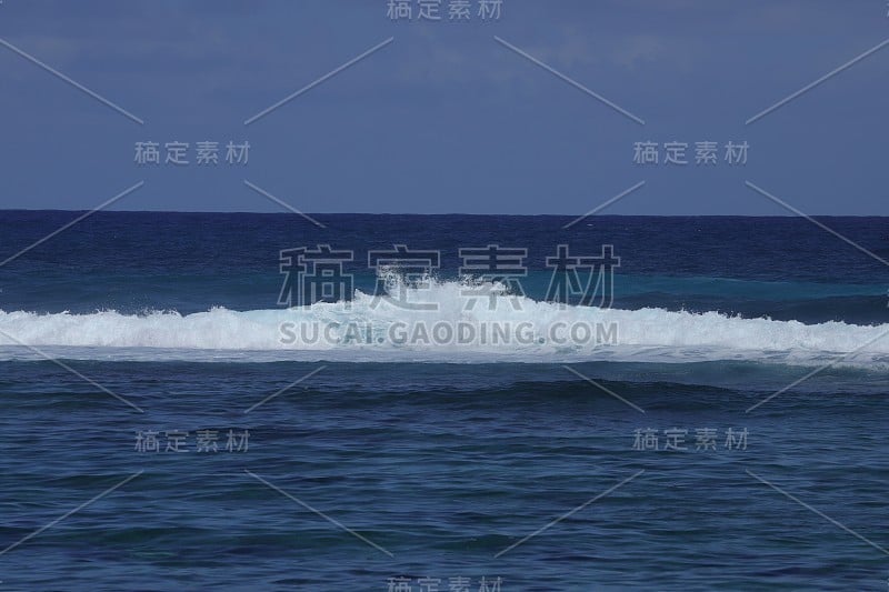 在La cambus公共海滩的海景，毛里求斯，印度洋，非洲