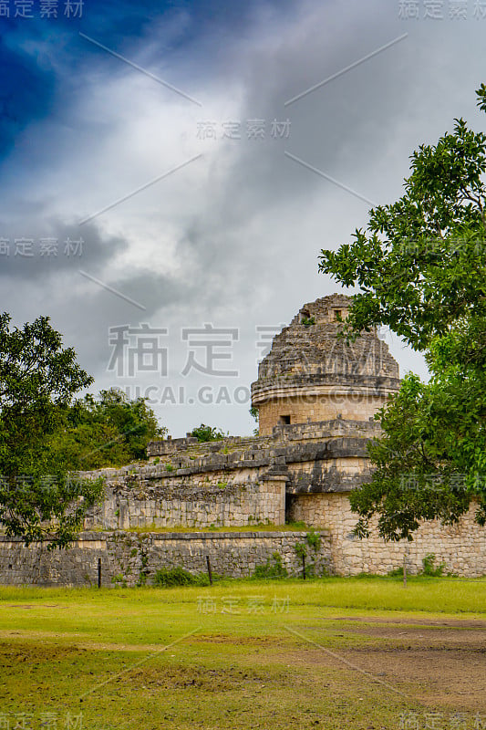 天文台寺庙(卡拉科尔)。奇琴伊察古玛雅考古遗址。旅行照片或背景。墨西哥。