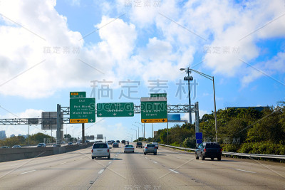 迈阿密佛罗里达通往美国市中心的路标