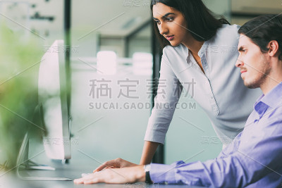 考虑项目的两个业务同事