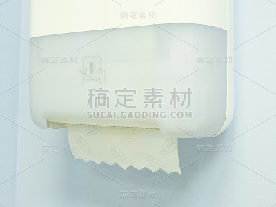 墙上的厕纸