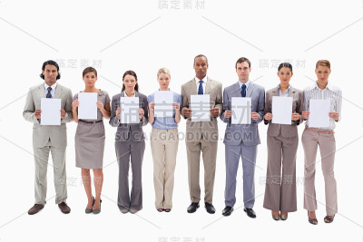 严肃的商人支持信件