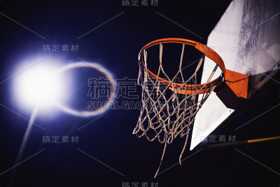 篮球篮在晚上的细节