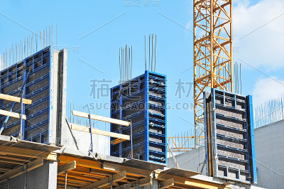 起重机及高层建筑工地