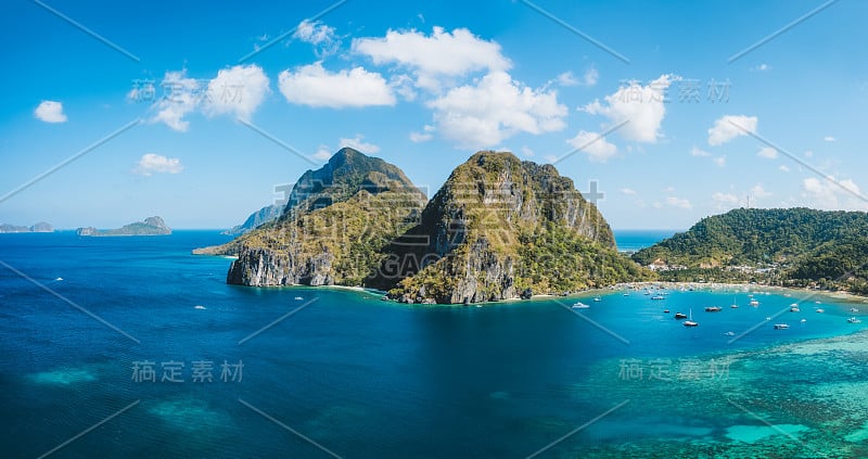 Corong海滩泻湖与旅游船鸟瞰图。El Nido村，巴拉望，菲律宾