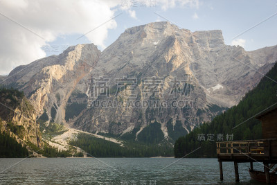 布雷斯湖