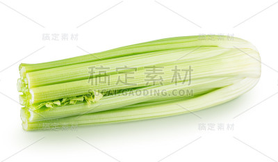 新鲜芹菜茎孤立在白色背景上。