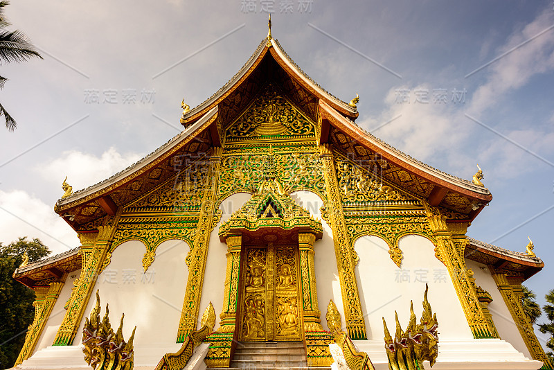 老挝琅勃拉邦国家博物馆的Haw Pha Bang佛寺的近景。