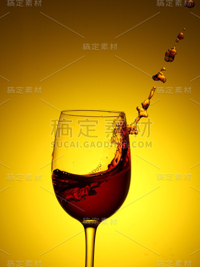 小滴樱桃酒杯