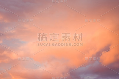 日落时橙色的天空背景